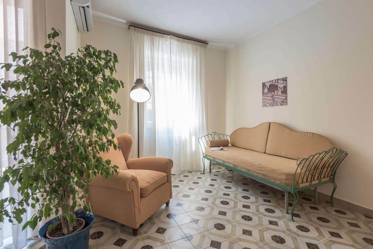 Suite della villa Lecce Esterno foto