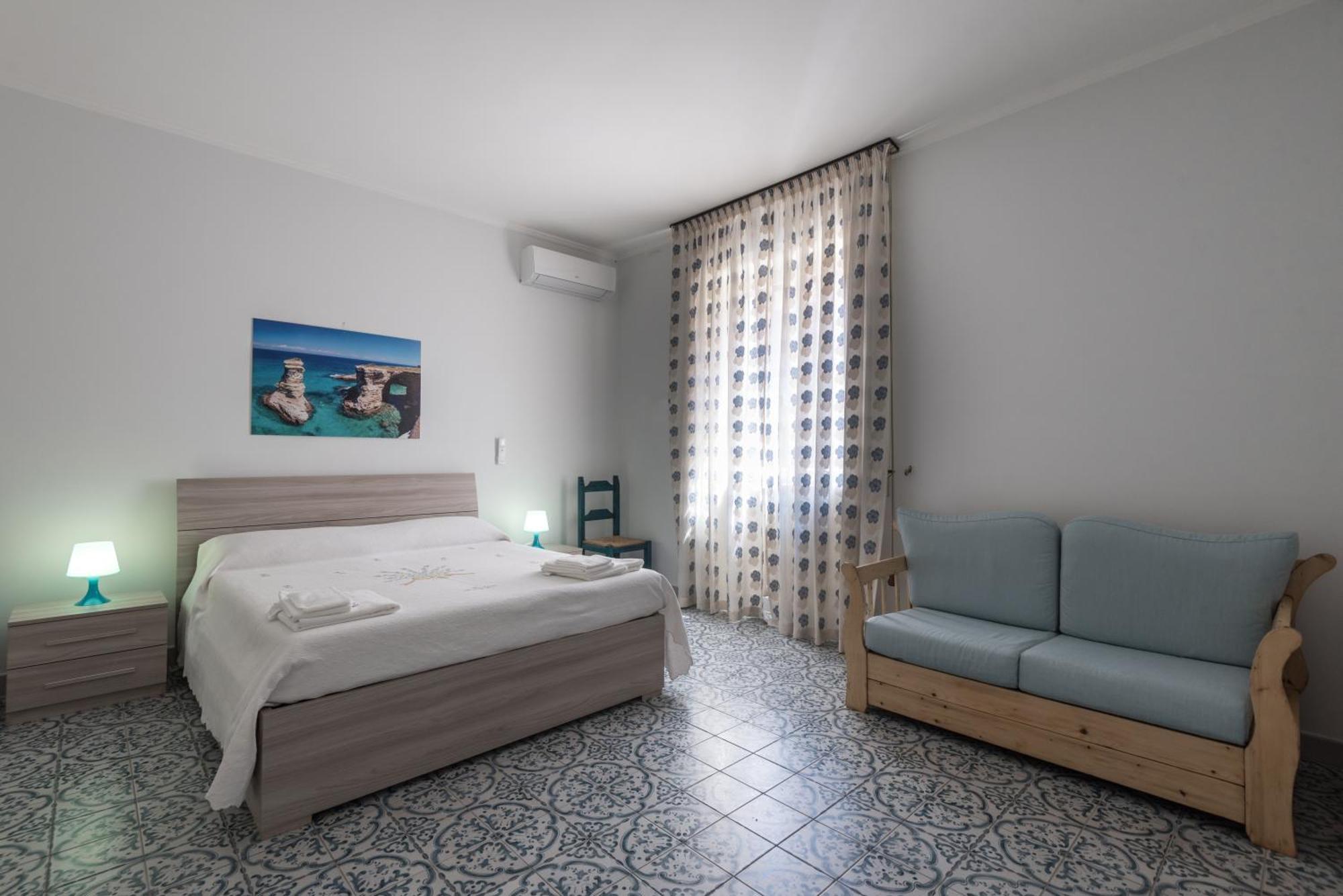 Suite della villa Lecce Esterno foto
